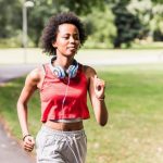 4 maneras de caminar mejora tu salud cerebral Establece metas