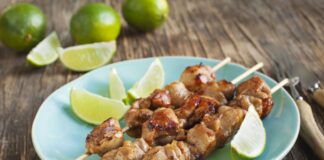 Snacks e intercambios saludables del Super Bowl