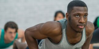 Los 10 mejores regalos para los hombres que aman el yoga