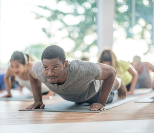 ¿Son las clases de fitness grupales competitivas adecuadas para usted?