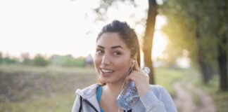 Use Audible.com para escuchar libros mientras camina