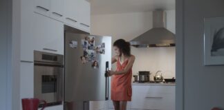 3 formas de dejar de comer tanto por la noche