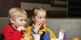 Las 5 mejores opciones de comida rápida para niños