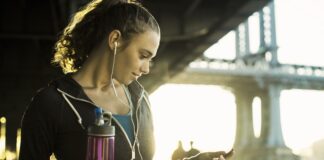 Las 7 mejores botellas de agua con pajitas