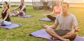 Yoga restaurativo: qué es y cuáles son sus beneficios