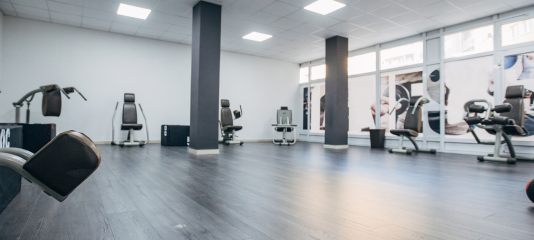 ¿A qué se dedica el personal de mantenimiento de un gimnasio?