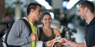 ¿Cuáles son las funciones de un recepcionista de gimnasio?